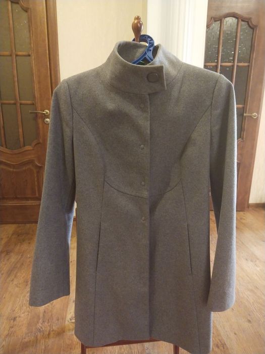 Продам осеннее пальто