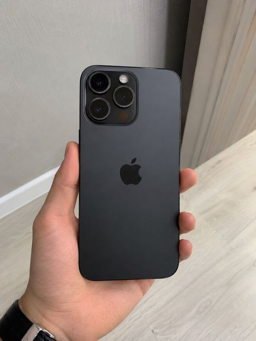 IPhone 16 pro max Black Titanium Обмен на 17pro max с моей доплатой