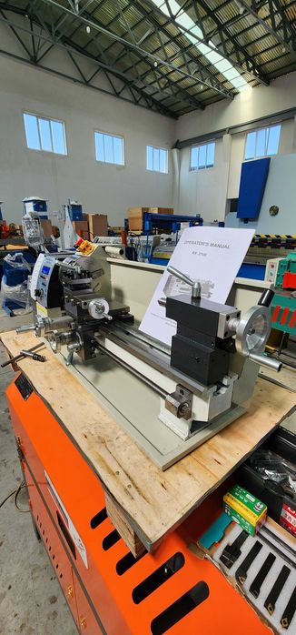 Токарный станок модель 210а