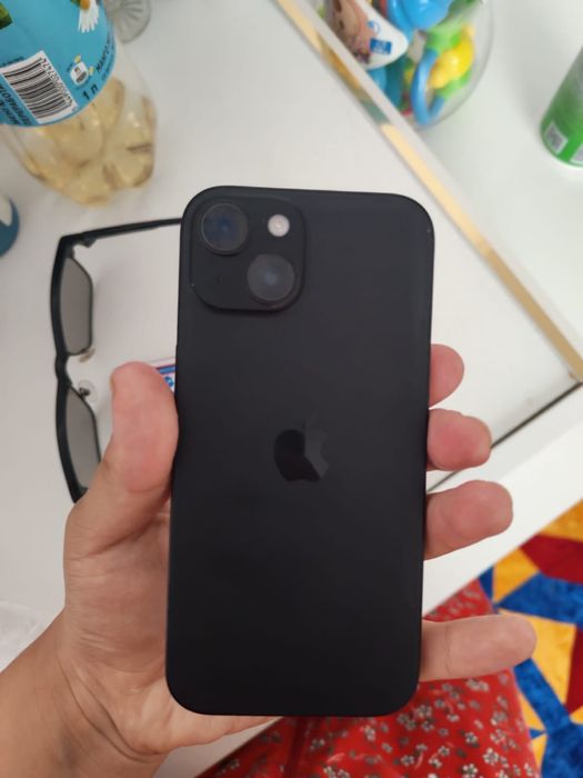 Срочно продаю айфон 15