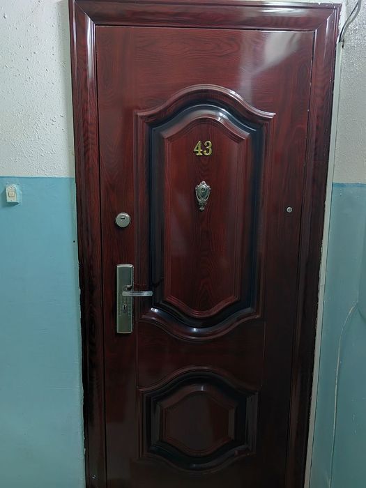 Uy sotiladi kelishamiza