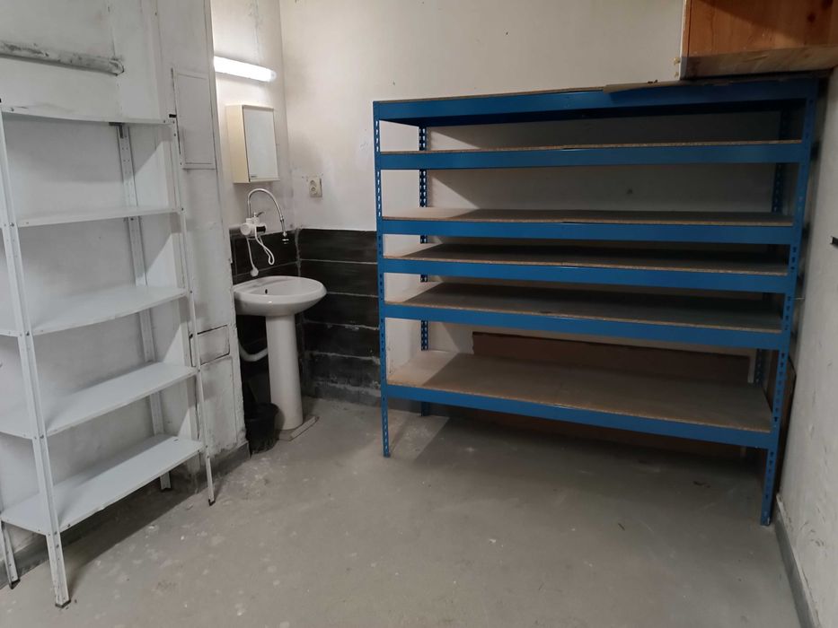 Дава се под наем Гараж / Паркомясто в София, Триъгълника - 18 кв.м за 127.5 € - Снимка #4