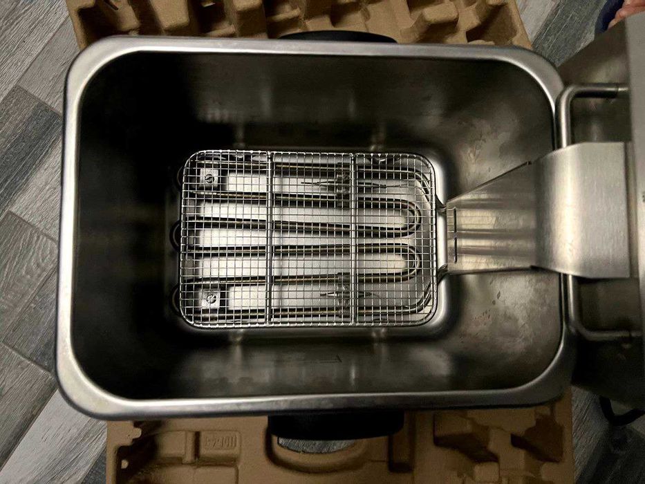 Friteuza(electric deep fryer;фритюрница)