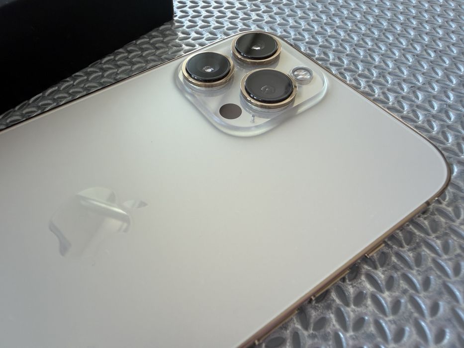 Продам телефон iPhone 13 Pro max