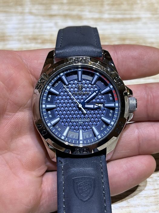 Часы повседеюневный