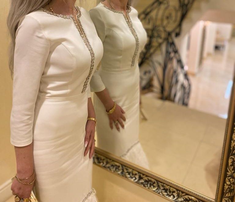 Rochie de gala alba cu pene S-M