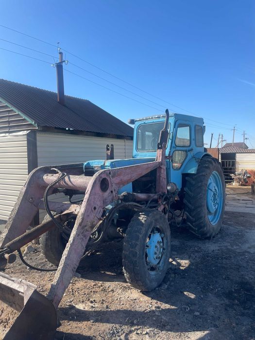 Продам спецтехнику трактор