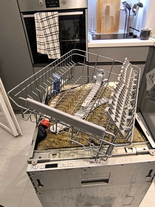 Съдомиялна Whirlpool