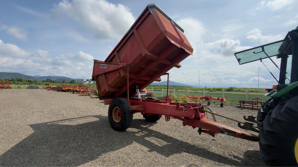 Remorca basculabilă agricolă tandem de 11 t Robert