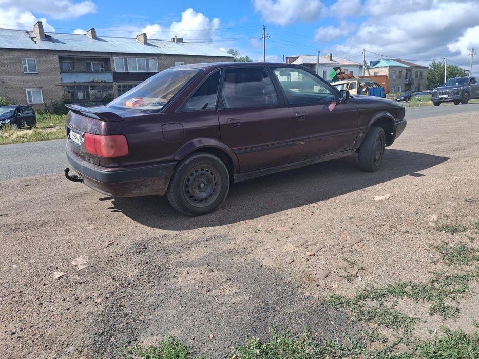Продам машину ауди 80 Б4.