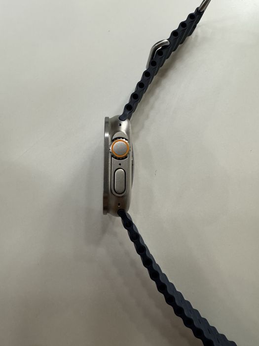 Apple watch ultra 2 - 49 mm Titanium