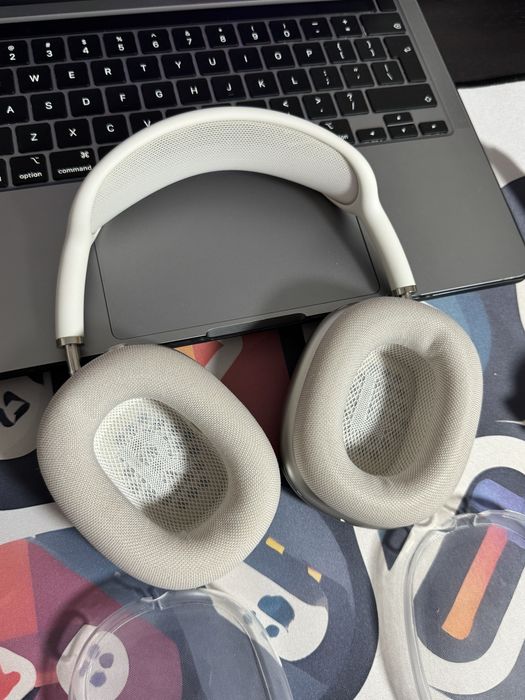 Air Pods Max USB-C Starlight