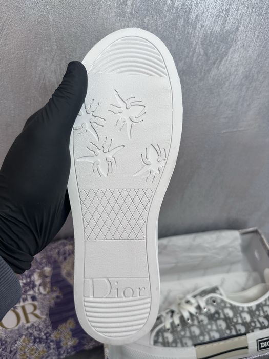 Dior b 23 low oblique