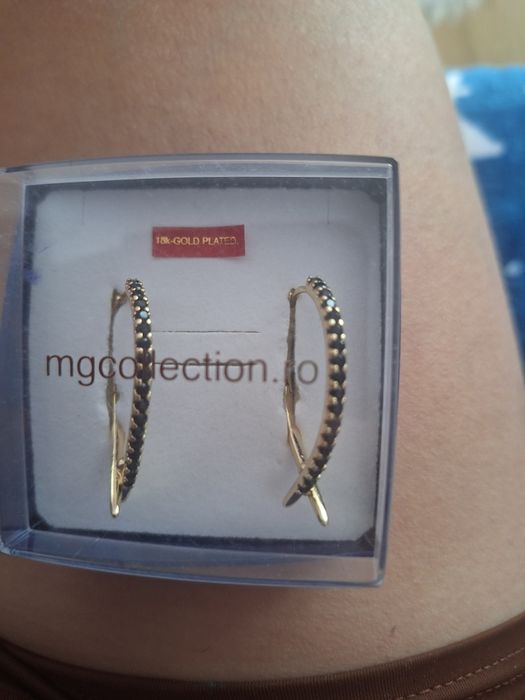 Vând tot ce se vede