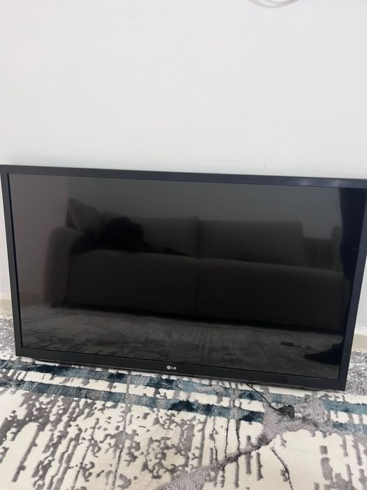 Продам телевизор LG