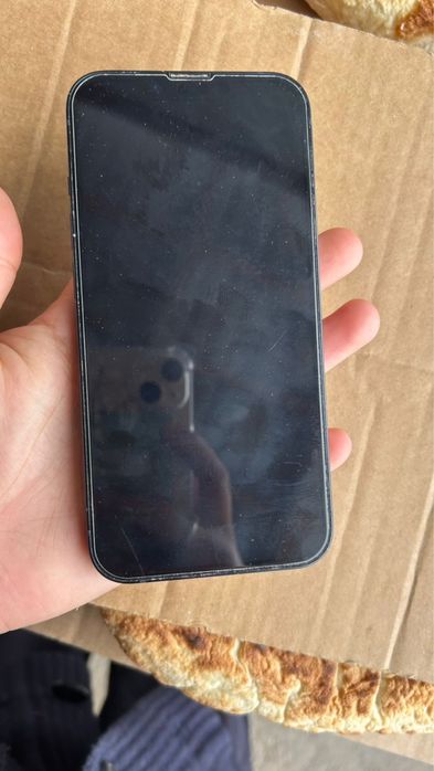 Айфон 13  емкость 75