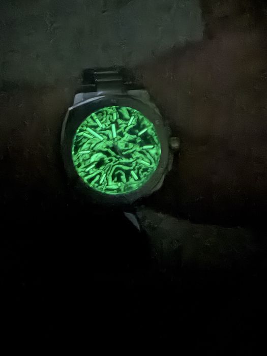 Часы швейцарские