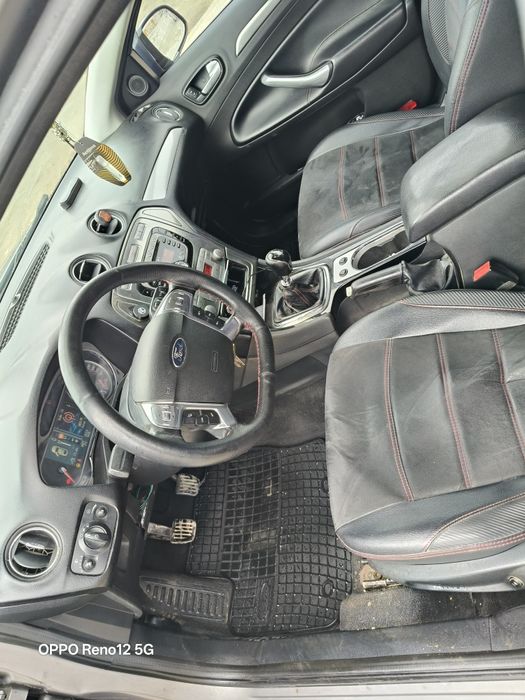 Vând Ford Mondeo