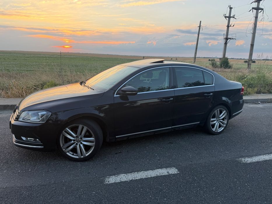 Volkswagen Passat B7 Highline 2.0 TSI 211 CP DSG | DCC |Keyless | Trapă | CarPlay |