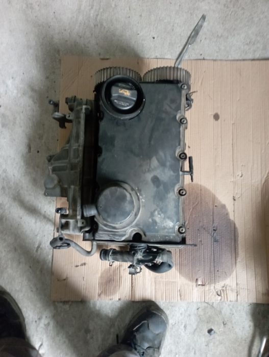 Capac Chiuloasă Audi A4 B7 2.0 Motorină