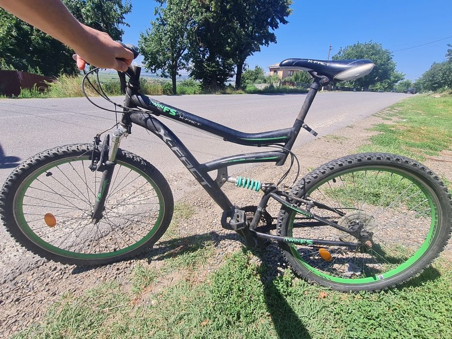 Vând bicicletă 26'