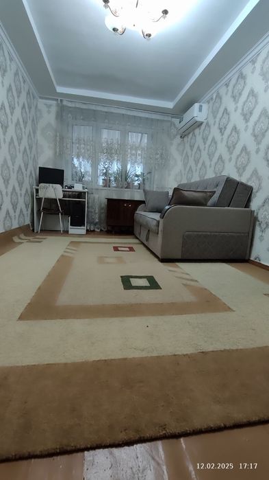 Assalomu alaykum srochna 1 xonali uy sotiladi,shahar markazida 53 000