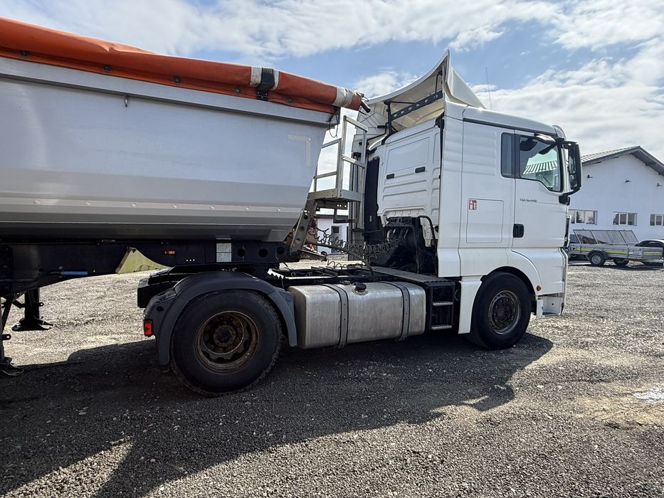Cap tractor Man tgx 440.