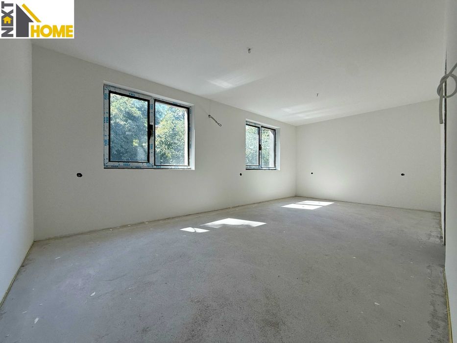 Продава се Тристаен апартамент в Асеновград - 156 кв.м за 1707 €/кв.м - Снимка #10