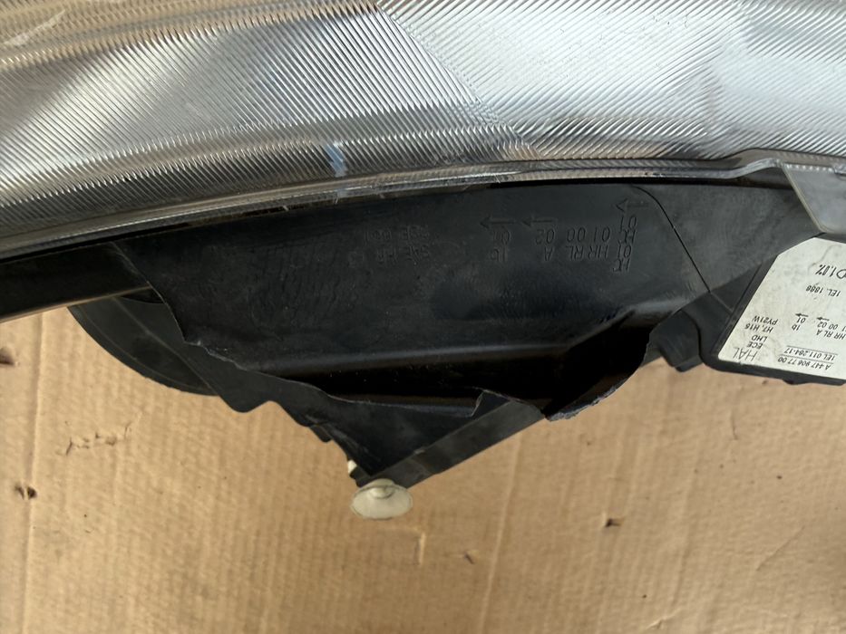 Фар Mercedes Vito W447