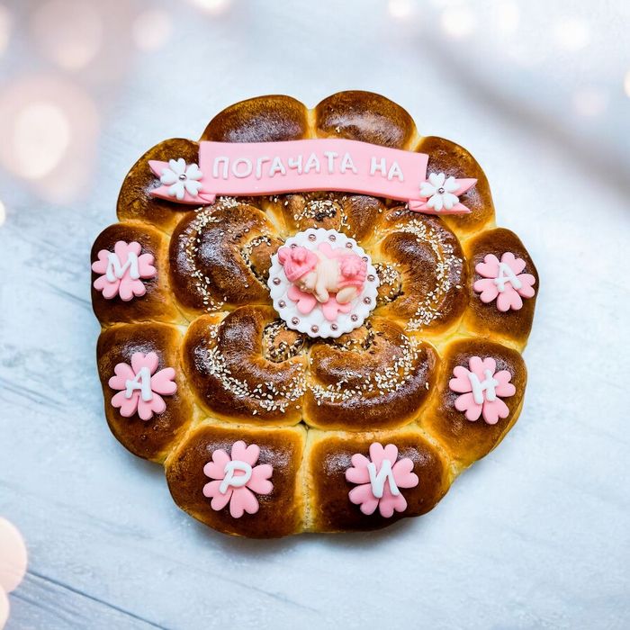 Домашно приготвени питки,мъфини и медени бисквити