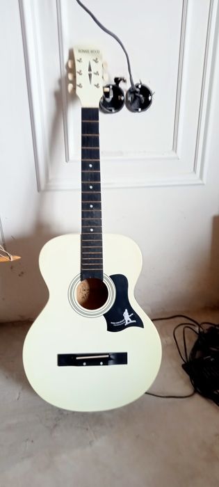 Гитара бу в хорошем состоянии