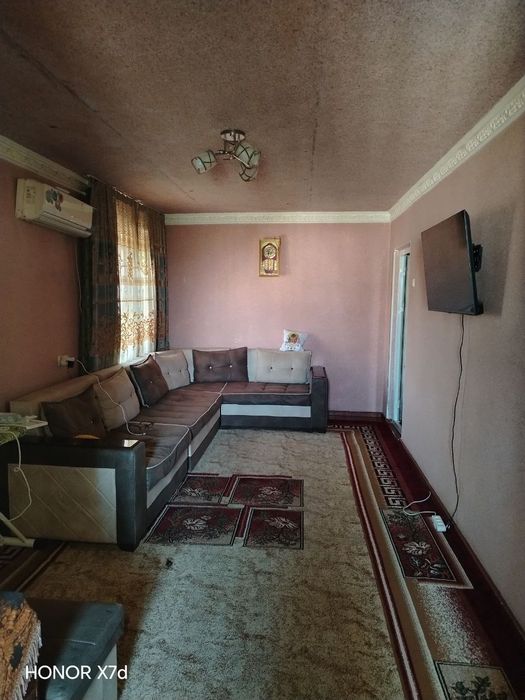 1 хона 2 хоналик килинган гиштлик квартира сотилади