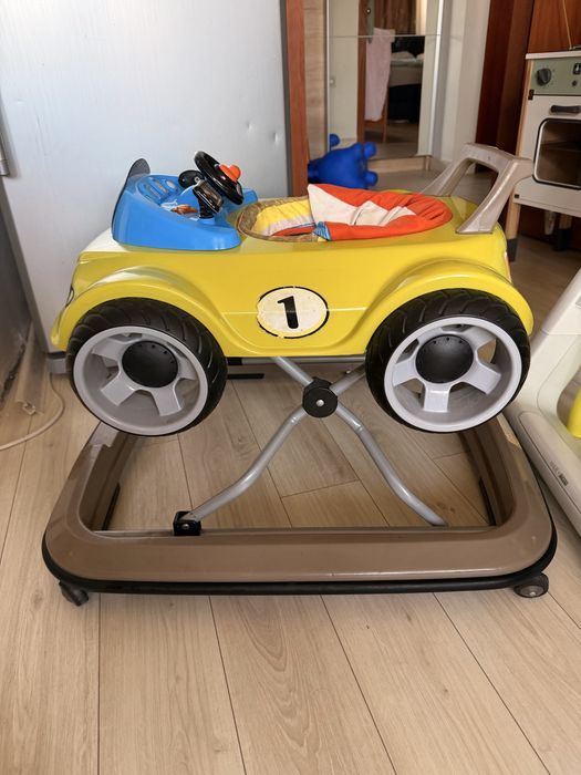 Детска проходилка кола