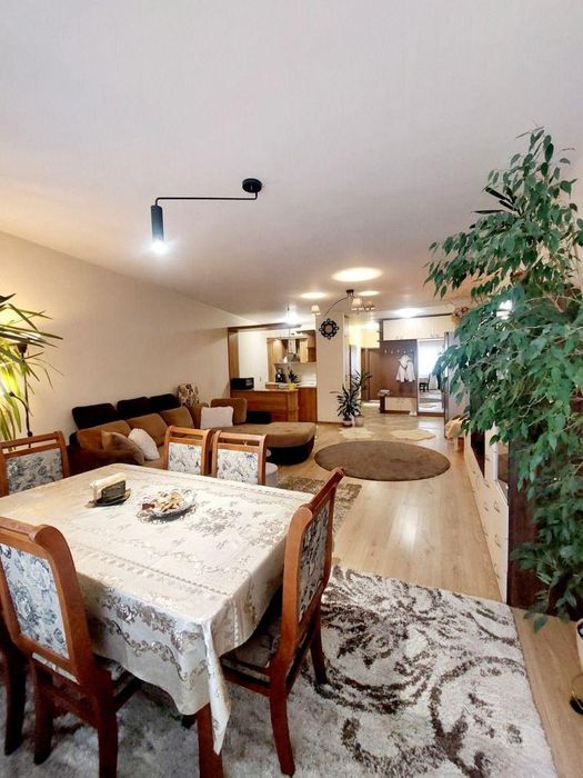 Тристаен апартамент под наем в ж.к. Витоша, 2221897