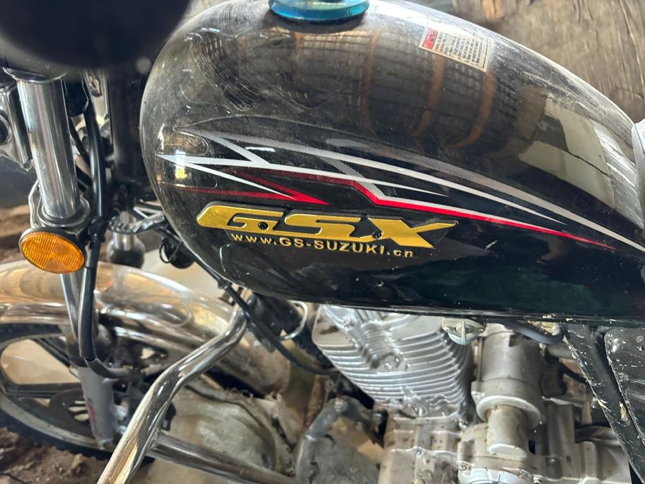 Продам мотоцикл судзуки