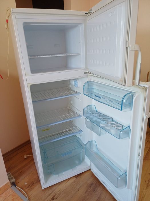 Vand frigider Artic