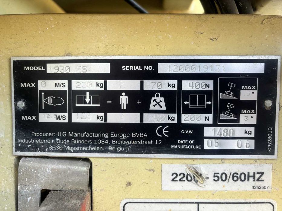Nacela Electrica tip Foarfeca JLG Anul fabricatiei 2008