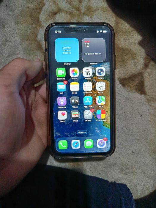 iPhone 11 kafolati bilan srochno sotiladi
