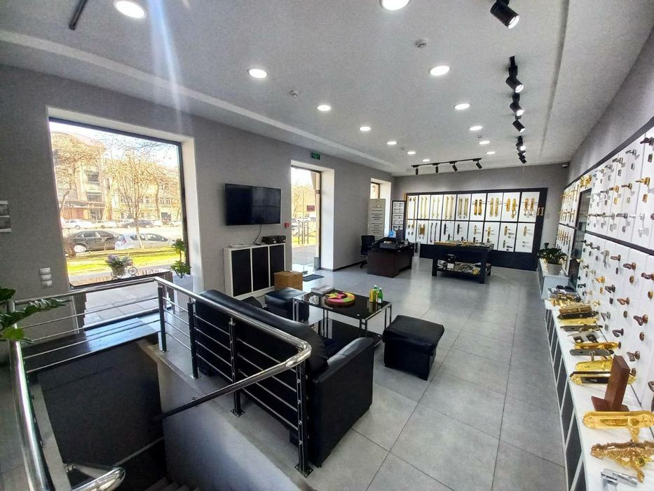 1-я линия Шота Руставели | Коммерция | Угловое | Высокий трафик