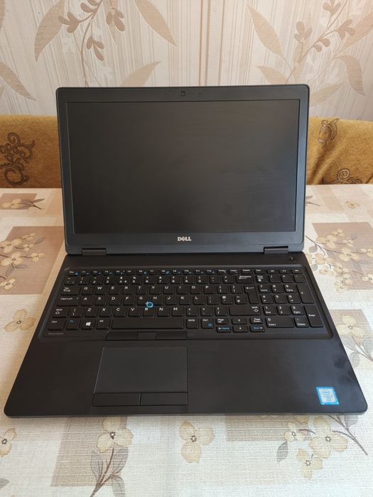 Лаптоп в добро състояние Dell Precision 3520