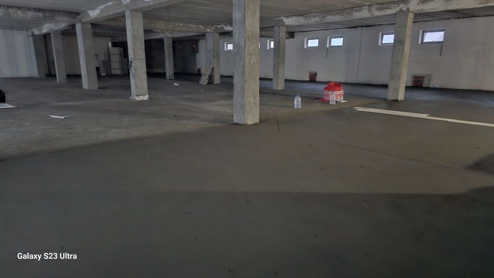 Стяжка пола     .