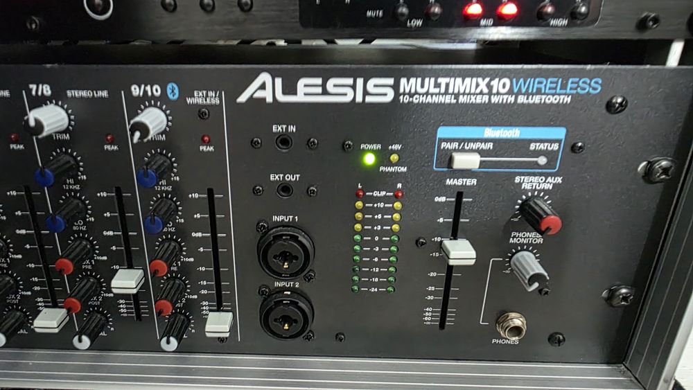 Vand mixer pasiv Alesis multimix 10 wireless