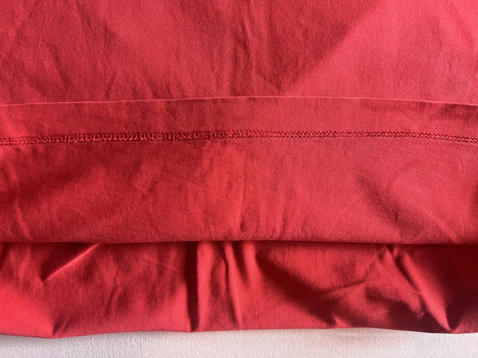 Червена тениска Nike “Just Do It” с анимационна щампа