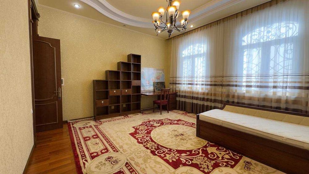 Сдается участок на Метро Буюк Ипак Йоли 2 дома в одном участке 6 сотки