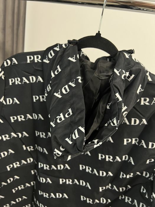 Geaca PRADA super calitate