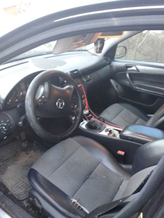 Vând Mercedes 1.8 benzina kompressor