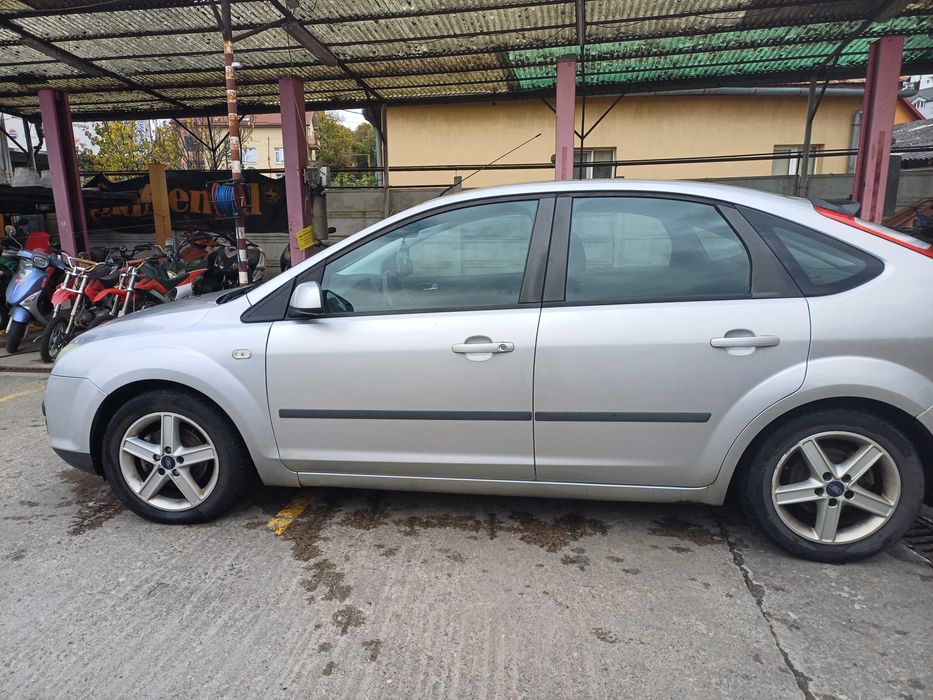 FORD Focus 2005 — imagine 3