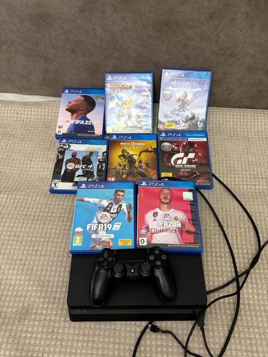 Продам playstation 4 PS4