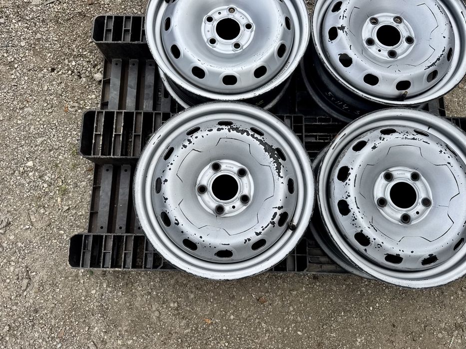 4бр.Оригинални джанти 16" 5x114.3 за Renault Trafic,Opel Vivaro,Duster