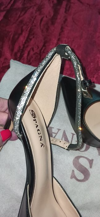 Туфли на шпильке нарядные